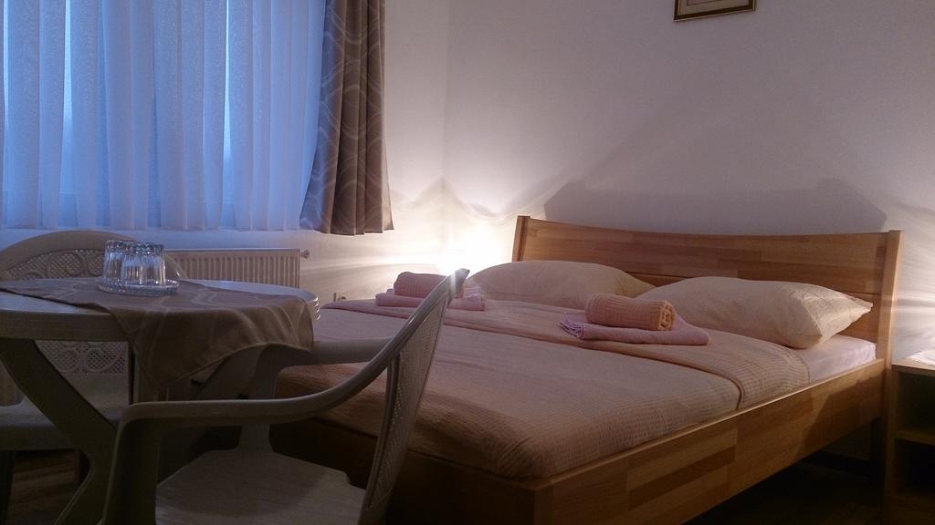 Apartman Marija Brajdic Rakovica Eksteriør bilde