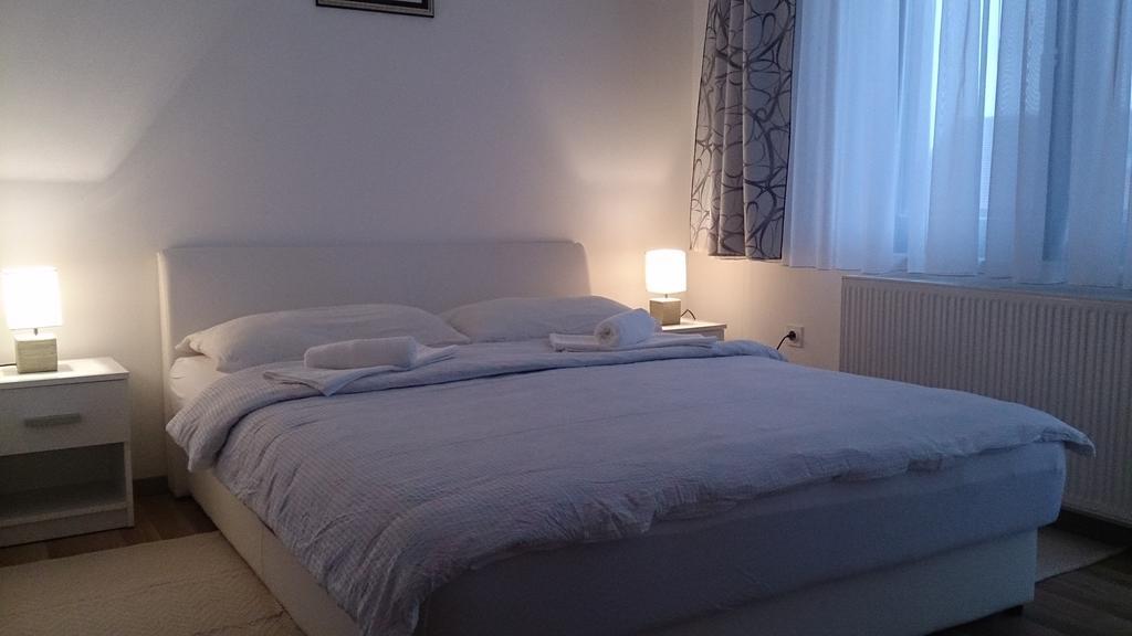 Apartman Marija Brajdic Rakovica Eksteriør bilde